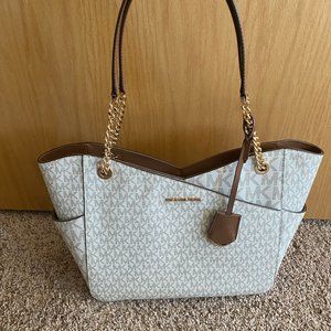 Micheal Kors large purse